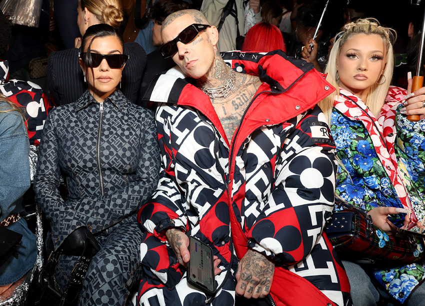 Travis Baker en el desfile de Tommy Hilfiger en NYFW