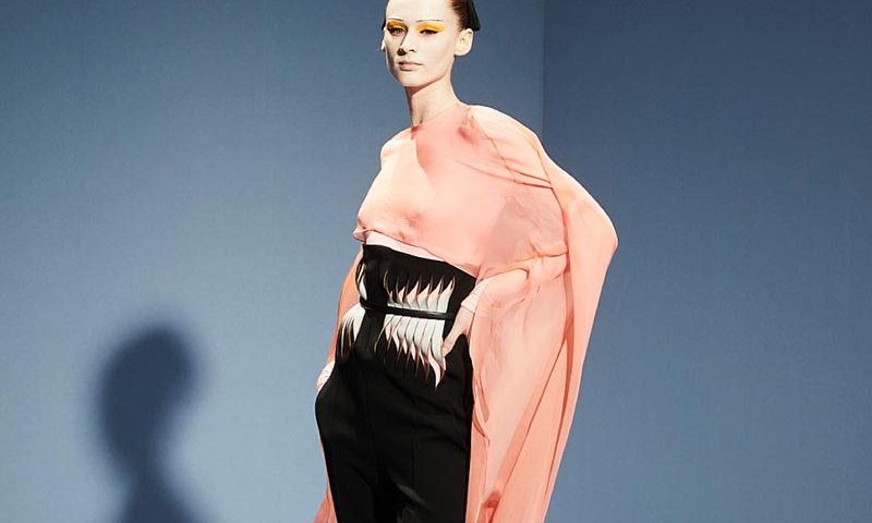 Ackermann para Jean Paul Gaultier en la Semana de la Moda de París