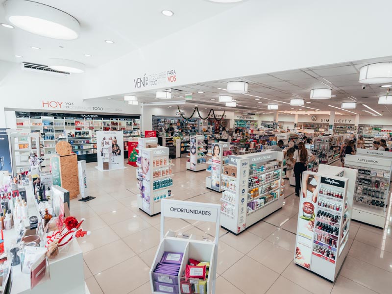 Interior de la tienda de Simplicity