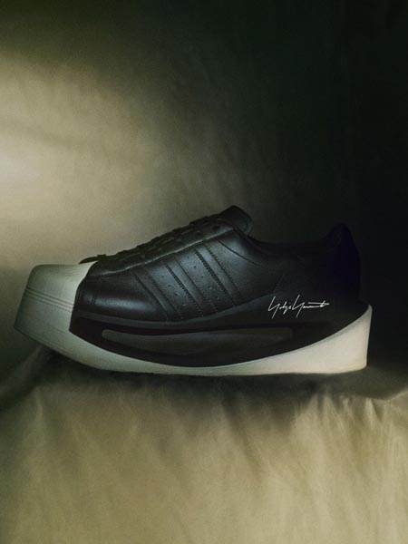 La última colaboración de adidas con Yohji Yamamoto