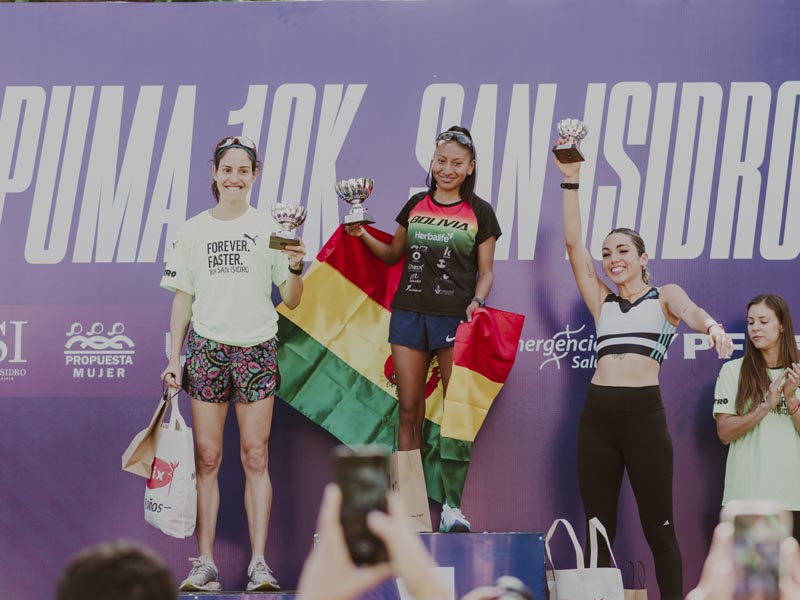 Podio femenino PUMA 10K San Isidro 2023