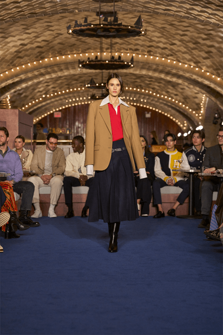 Mega desfile de Tommy Hilfiger