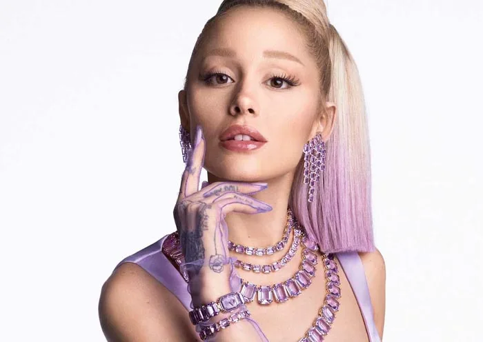 Ariana Grande protagoniza nueva campaña para Swarovski
