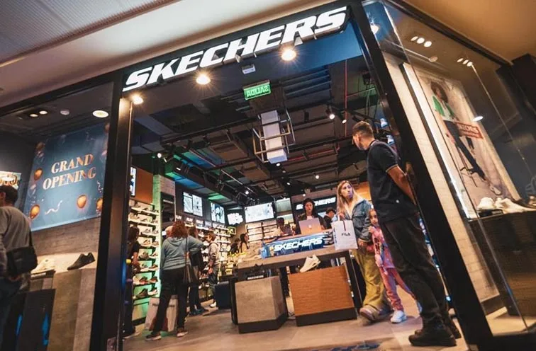 SKECHERS