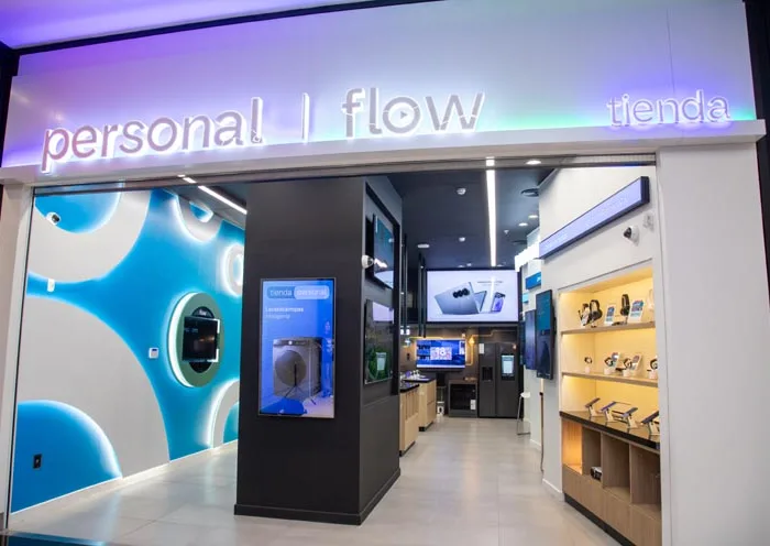 Tienda modelo de Flow y Personal en Alto Palermo