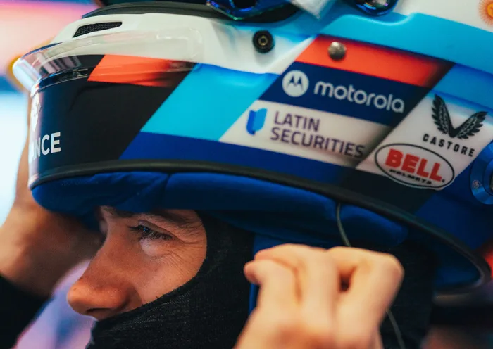 Casco de Franco Colapinto