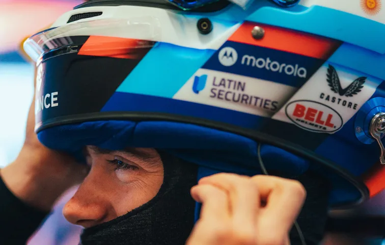 Casco de Franco Colapinto